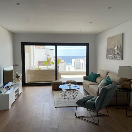 Modern 2 Beds Apartment In Alcaidesa Bagian luar foto