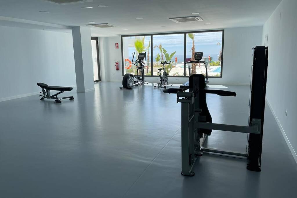 Modern 2 Beds Apartment In Alcaidesa Bagian luar foto