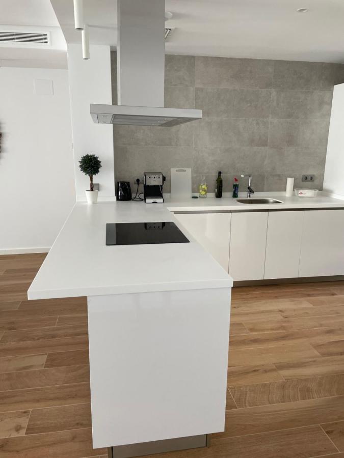 Modern 2 Beds Apartment In Alcaidesa Bagian luar foto